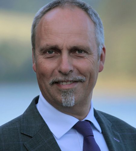 Prof. Dr. Lothar Scheuer