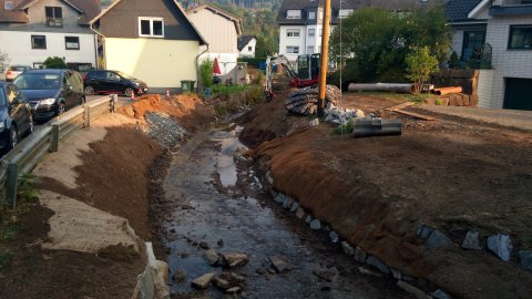 Der Loopebach in Engelskirchen_Loope während der Gewässerentwicklungsmaßnahme