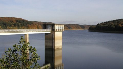 Bau und Inbetriebnahme der Wiehltalsperre