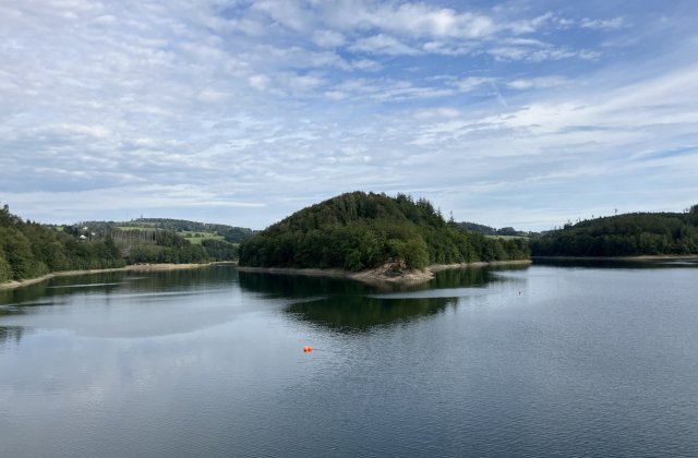 Die Aggertalsperre vor dem Beginn der Freiwassermeisterschaften_2024