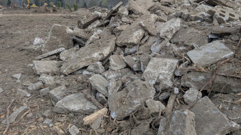 Rückbau der befestigten Bodenoberflächen; Foto: S. Fischer, IGN Aachen