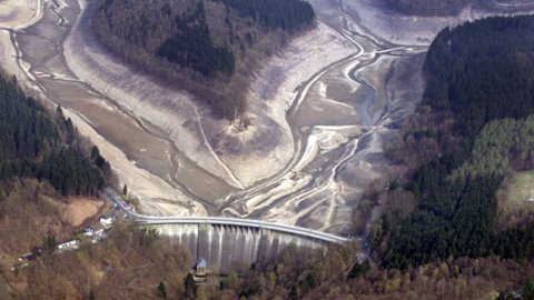 Sanierung der Aggertalsperre (Erneuerung der Mauerkrone und der Vorsatzwand)